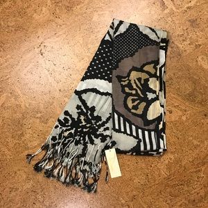 NWT Scarf/Shawl/Wrap